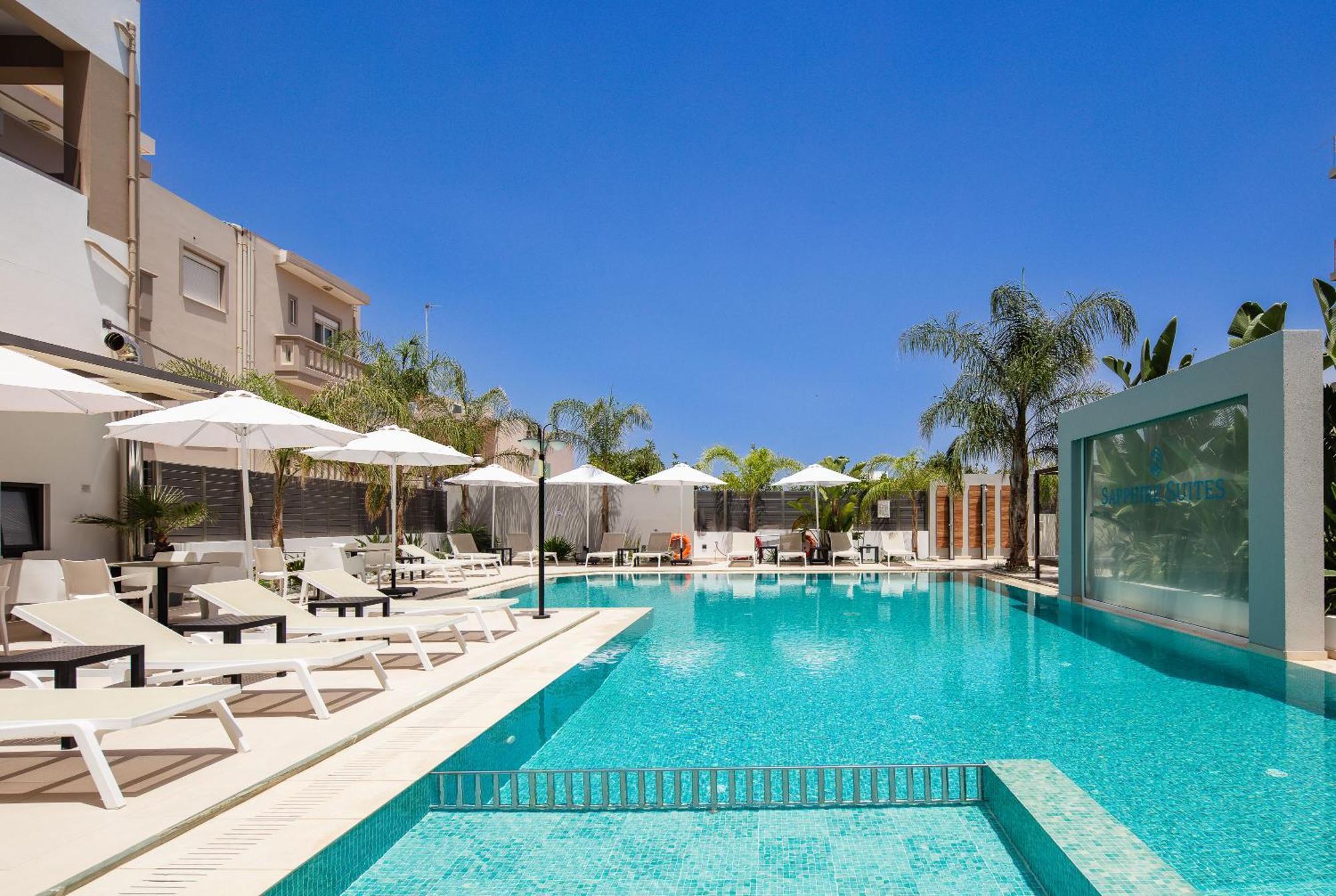 Sapphire Horizon Suites Kíssamos Exteriör bild