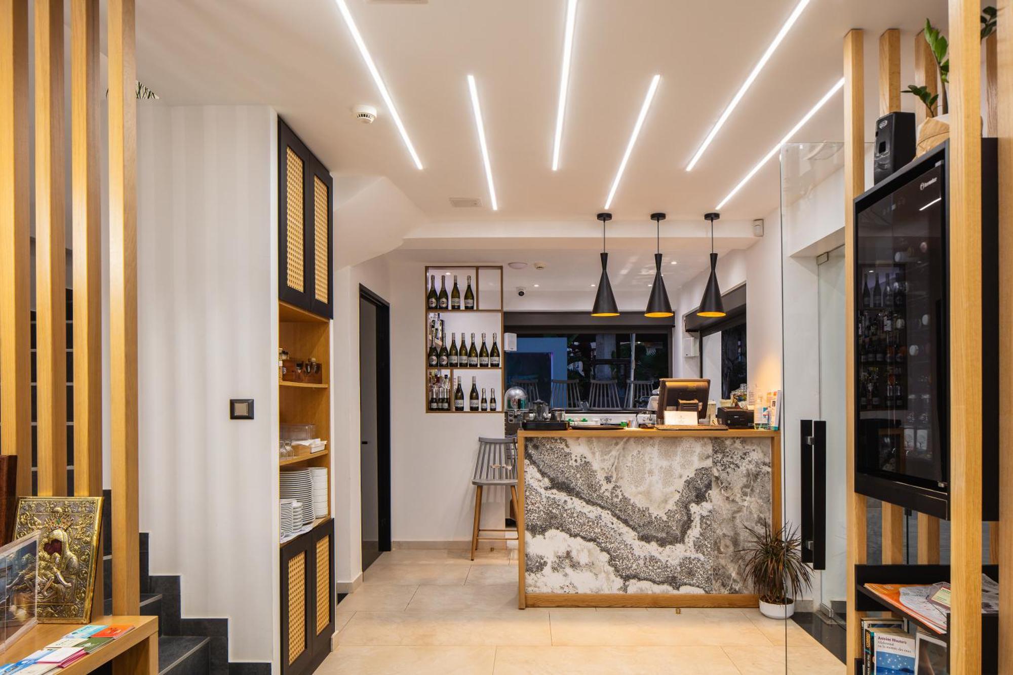 Sapphire Horizon Suites Kíssamos Exteriör bild