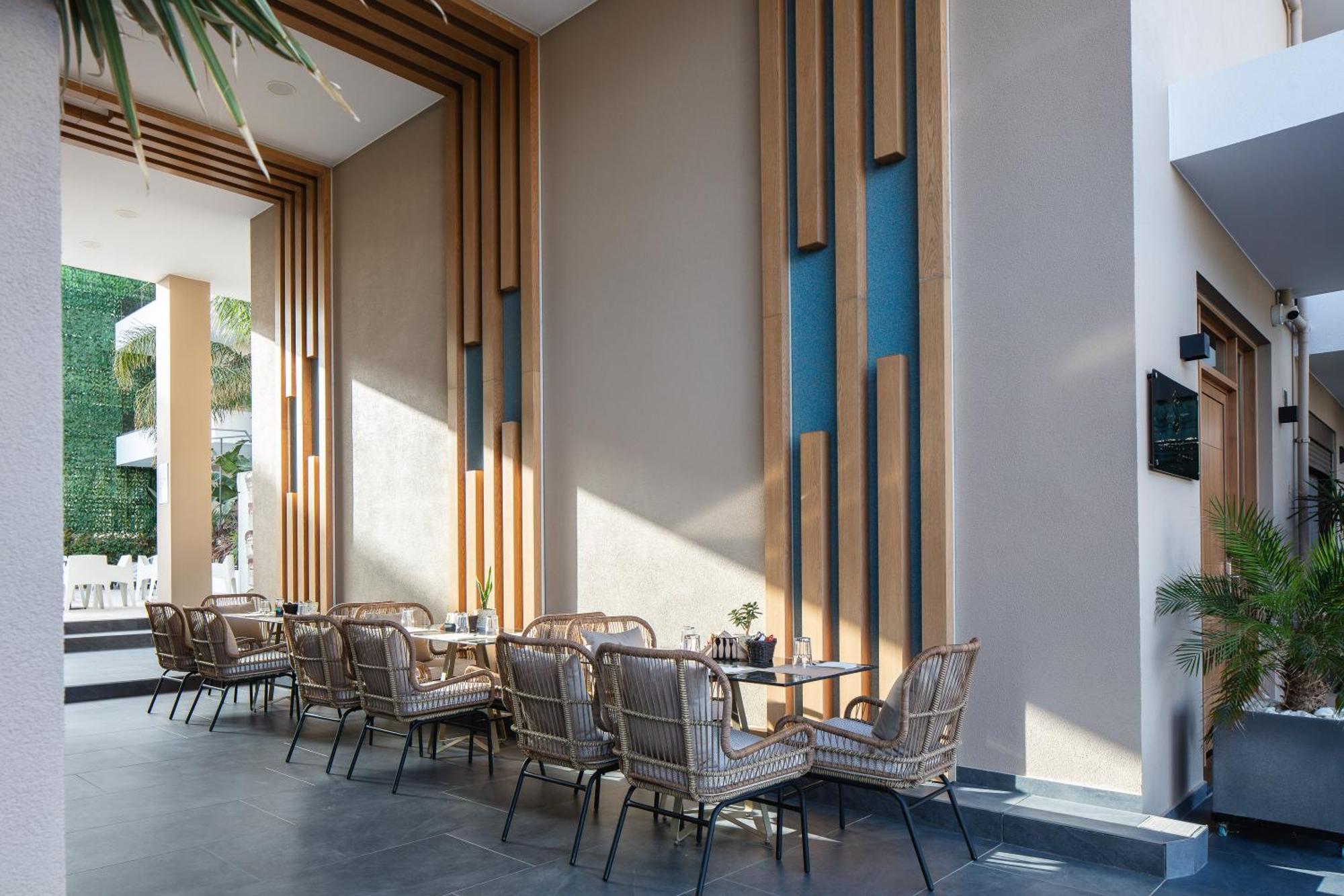 Sapphire Horizon Suites Kíssamos Exteriör bild
